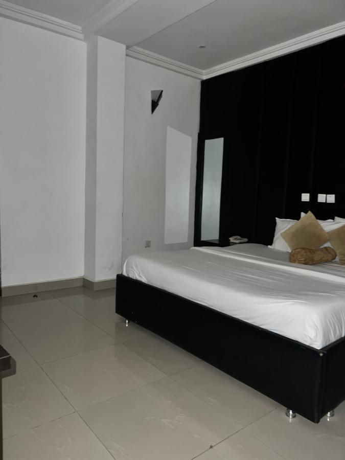 Grand Palazzo Hotel Gwarimpa 아부자 외부 사진
