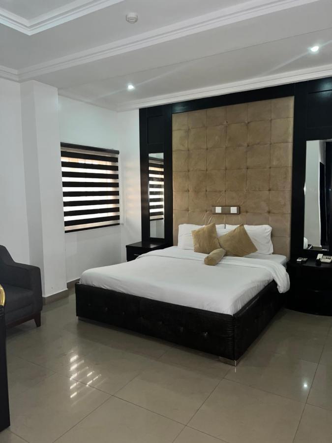 Grand Palazzo Hotel Gwarimpa 아부자 외부 사진
