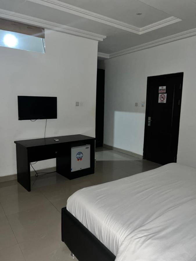 Grand Palazzo Hotel Gwarimpa 아부자 외부 사진