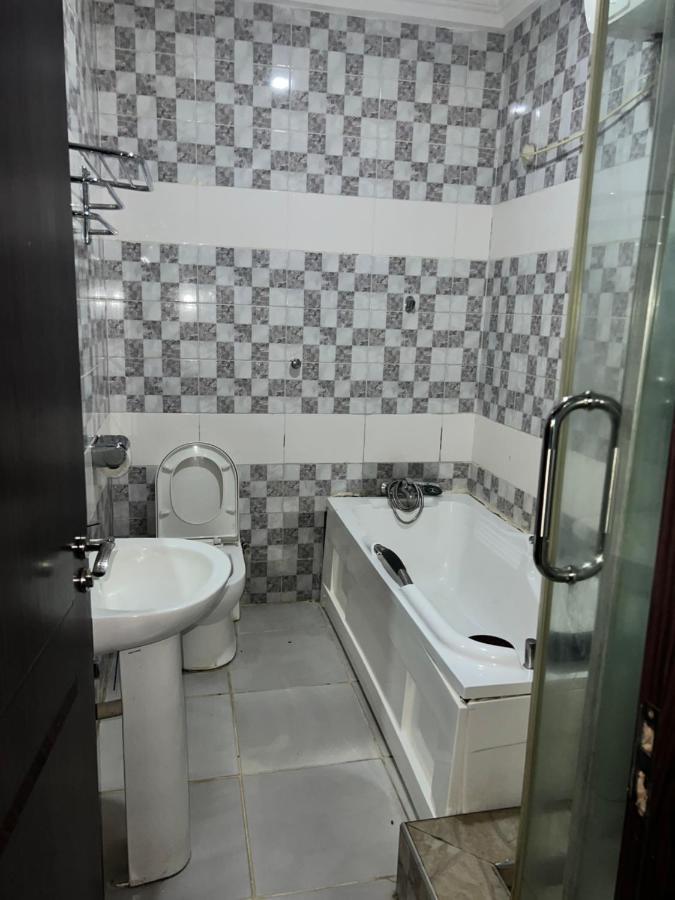 Grand Palazzo Hotel Gwarimpa 아부자 외부 사진