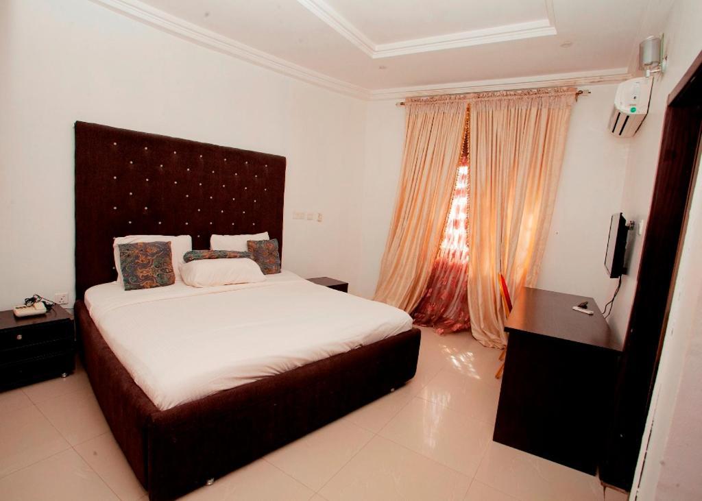 Grand Palazzo Hotel Gwarimpa 아부자 외부 사진